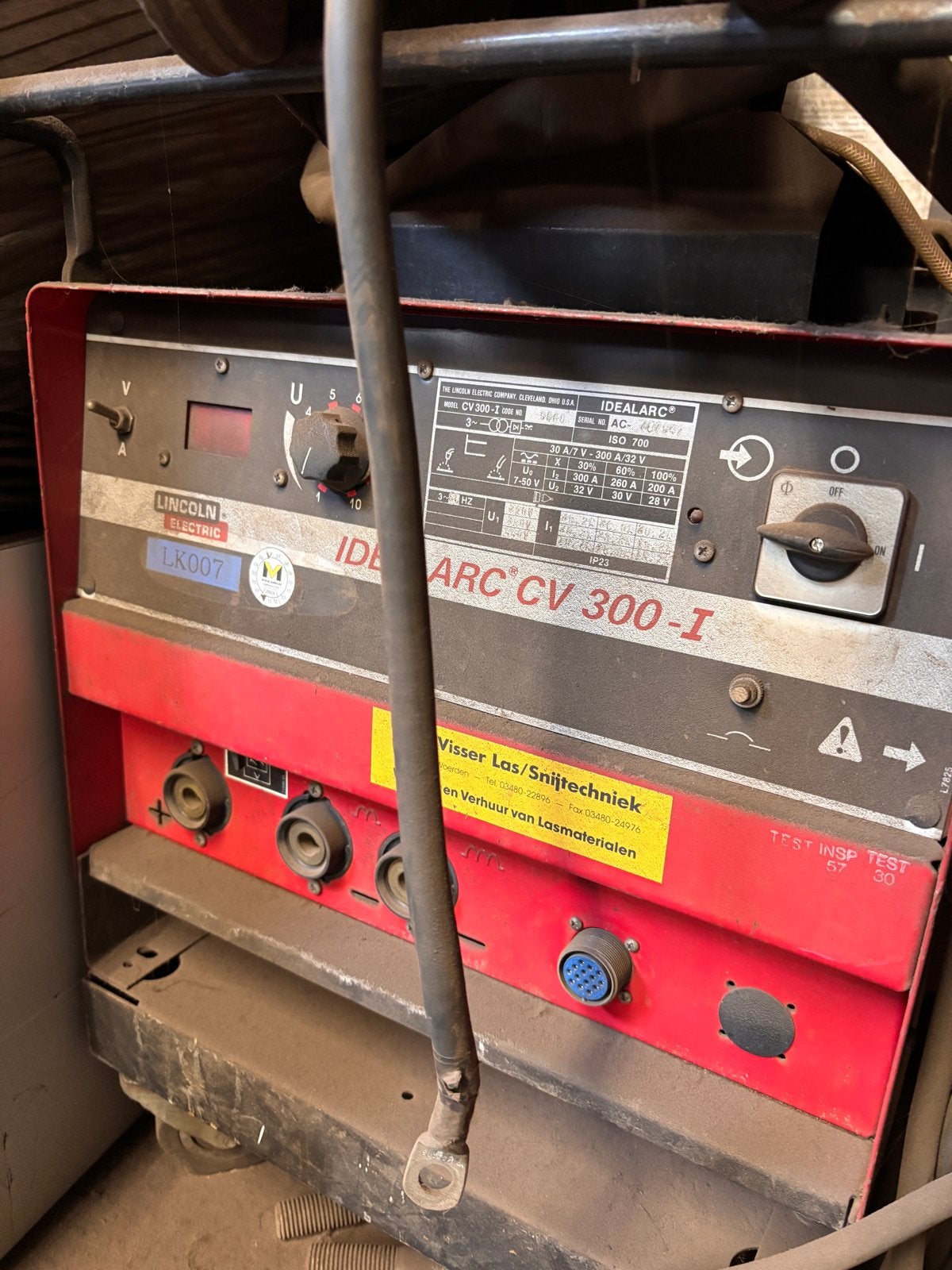 Lincoln Electric Idealarc CV 300-I Lasapparaat, Ophalen