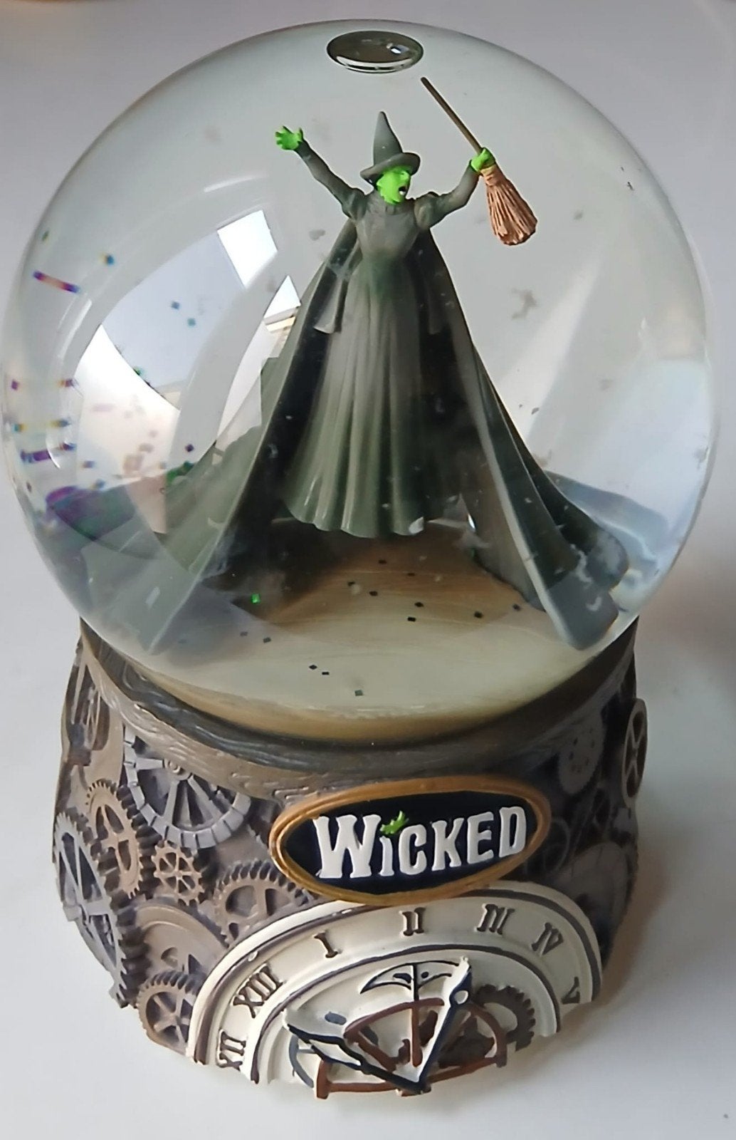 Wicked sneeuwbol met Elphaba en muziekdoosje, Ophalen, Zo goed als nieuw