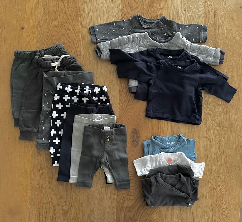 Gratis kleertjes jongen maat 50/56/62, Ophalen, Zo goed als nieuw, Maat 50
