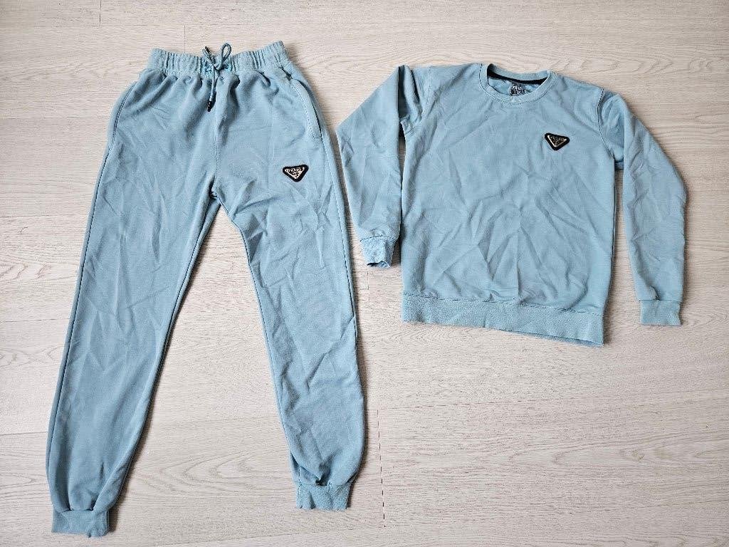 Prada joggingpak lichtgroen Maat 158, Ophalen of Verzenden, Zo goed als nieuw, Jongen, Sport- of Zwemkleding