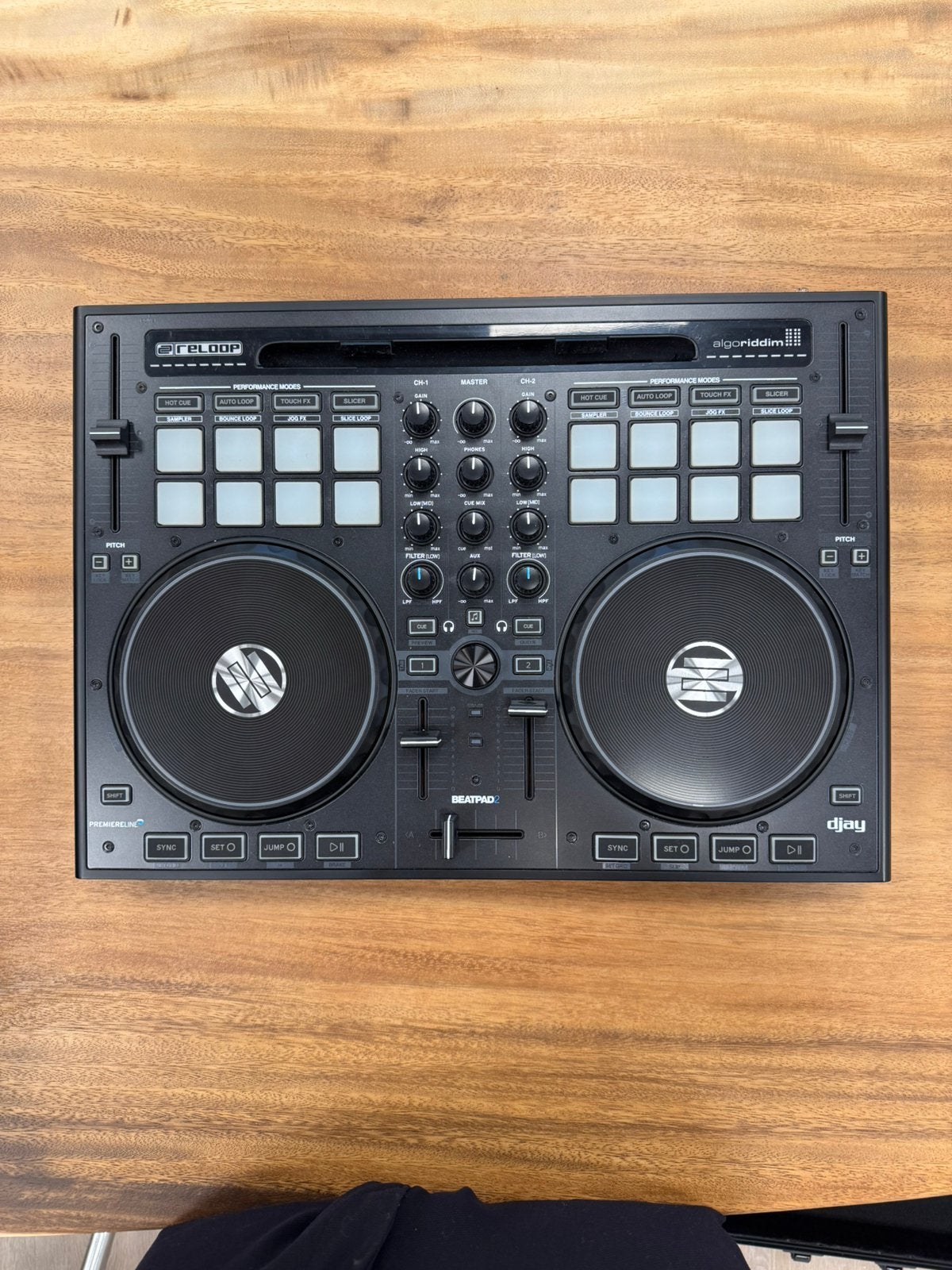Reloop Beatpad 2 DJ Controller (incl. Koffer & Kabels), Ophalen of Verzenden, Gebruikt, Reloop