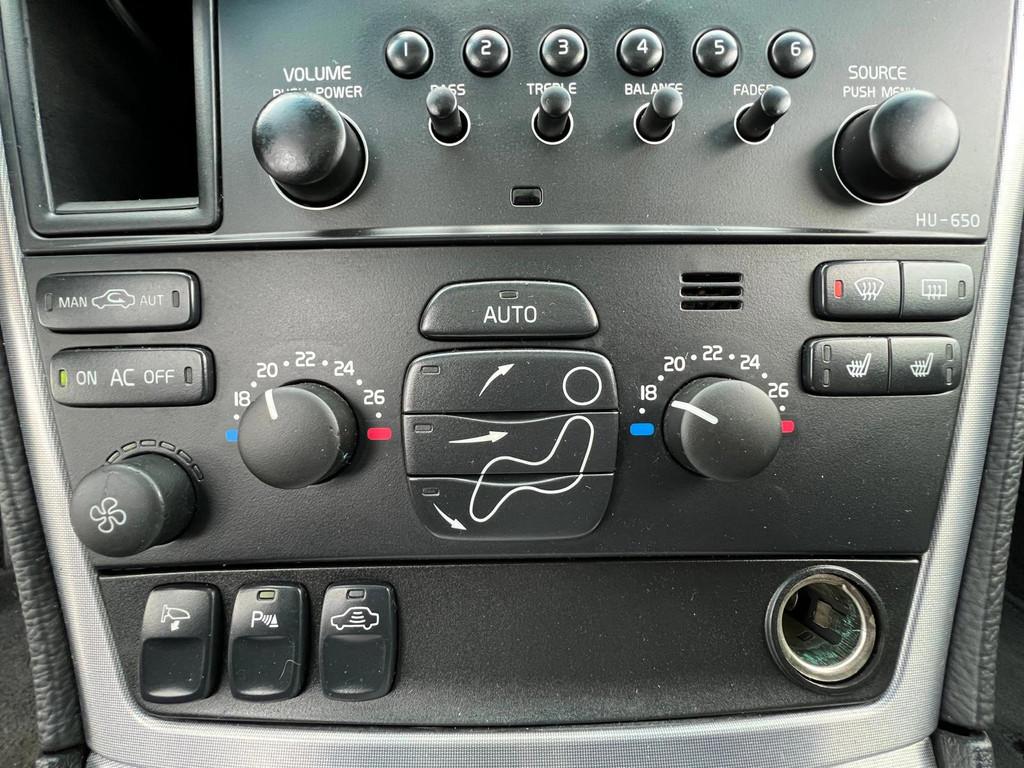 Volvo S60 2.4 Drivers Edition|Schuif-Kanteldak|Leder, Auto's, Volvo, Voorwielaandrijving, Gebruikt, Zwart, Overige kleuren