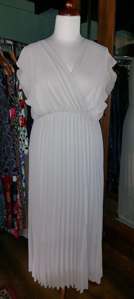 Nieuwe lange curve jurk Italy Moda met prijskaartje, Wit, Maat 46/48 (XL) of groter, Nieuw, Onder de knie