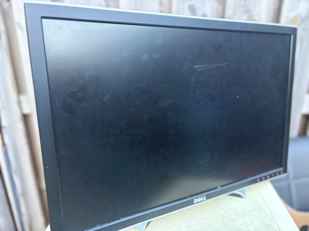 Dell UltraSharp 2407WFP monitor 24 inch DVI/VGA, Computers en Software, Monitoren, Ophalen, Gebruikt, IPS, Full HD