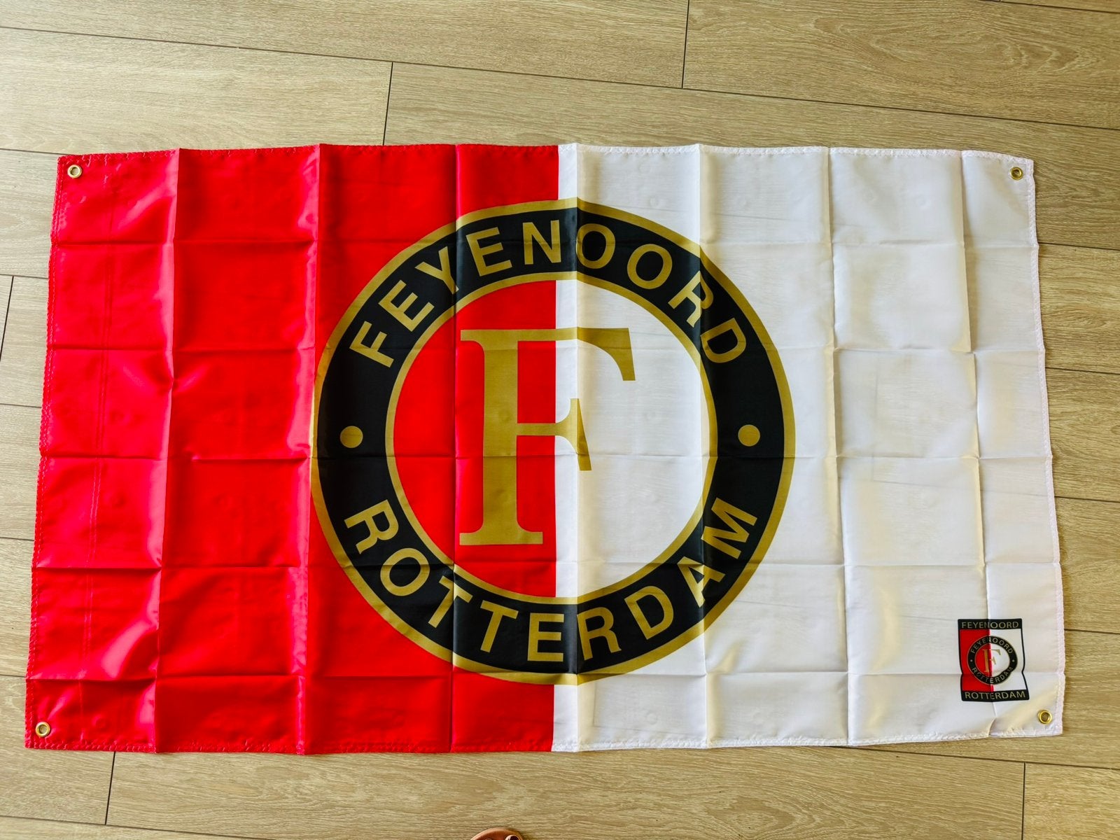 Toffe NIEUWE Rood Witte Feyenoord Vlag, Ophalen of Verzenden, Nieuw, Feyenoord