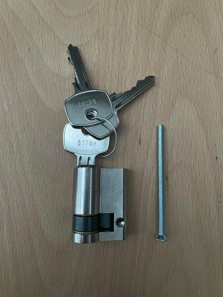 nieuwe Ivana basic cilinder 10 x 30 VS-MN 10 stuks, Doe-het-zelf en Verbouw, Ophalen of Verzenden, Nieuw, Slot