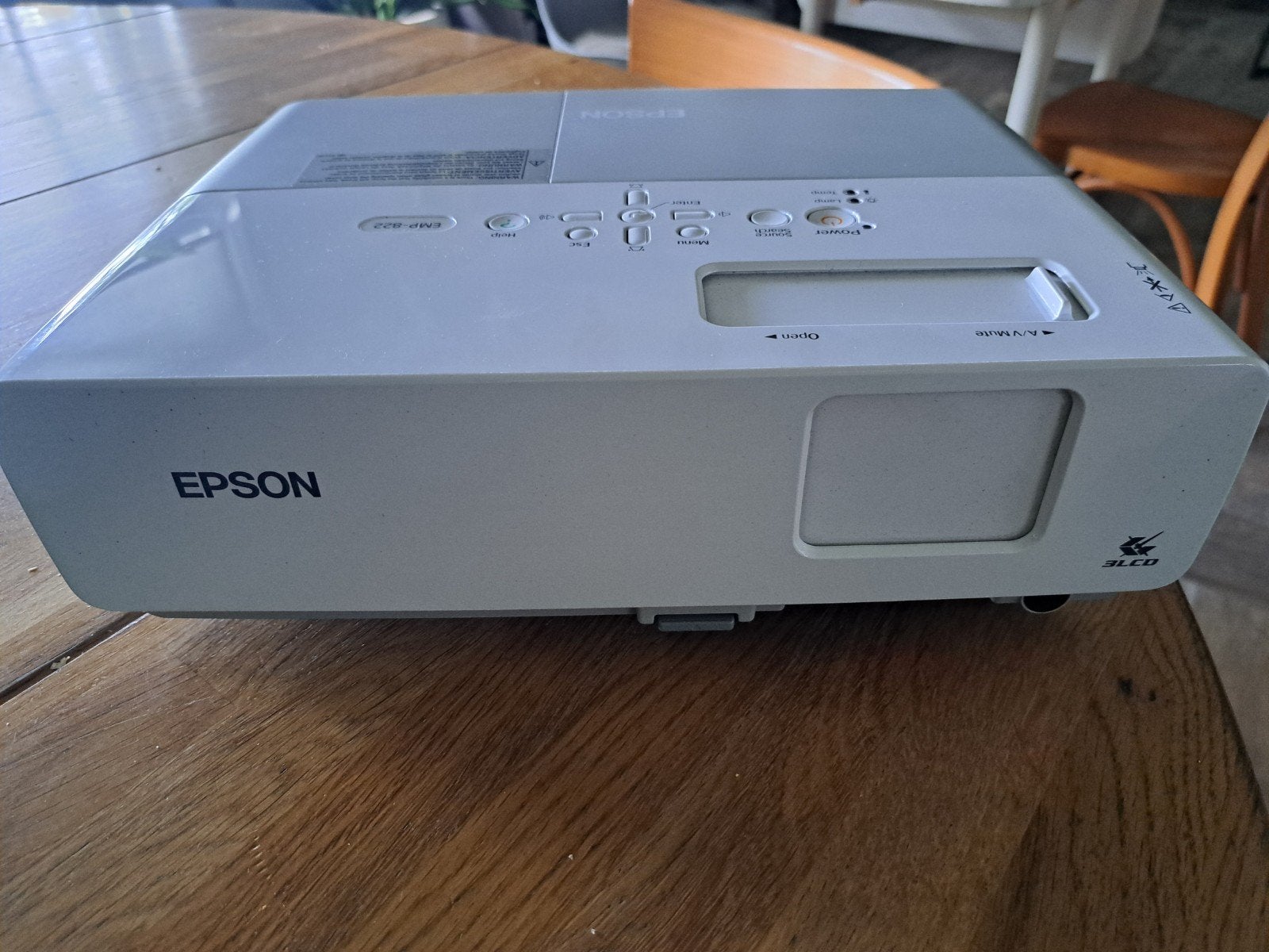 Zeer nette Epson beamer EMP-822, Ophalen, Epson, Zo goed als nieuw, LCD