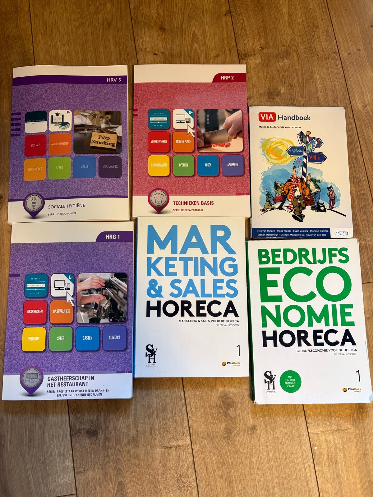 Horeca boeken: Sociale Hygiëne, Technieken Basis, Gastheersc, Ophalen, Gamma, Nieuw, MBO