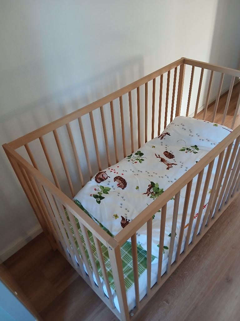 kinderledikantje, Ophalen, Zo goed als nieuw, Ledikant