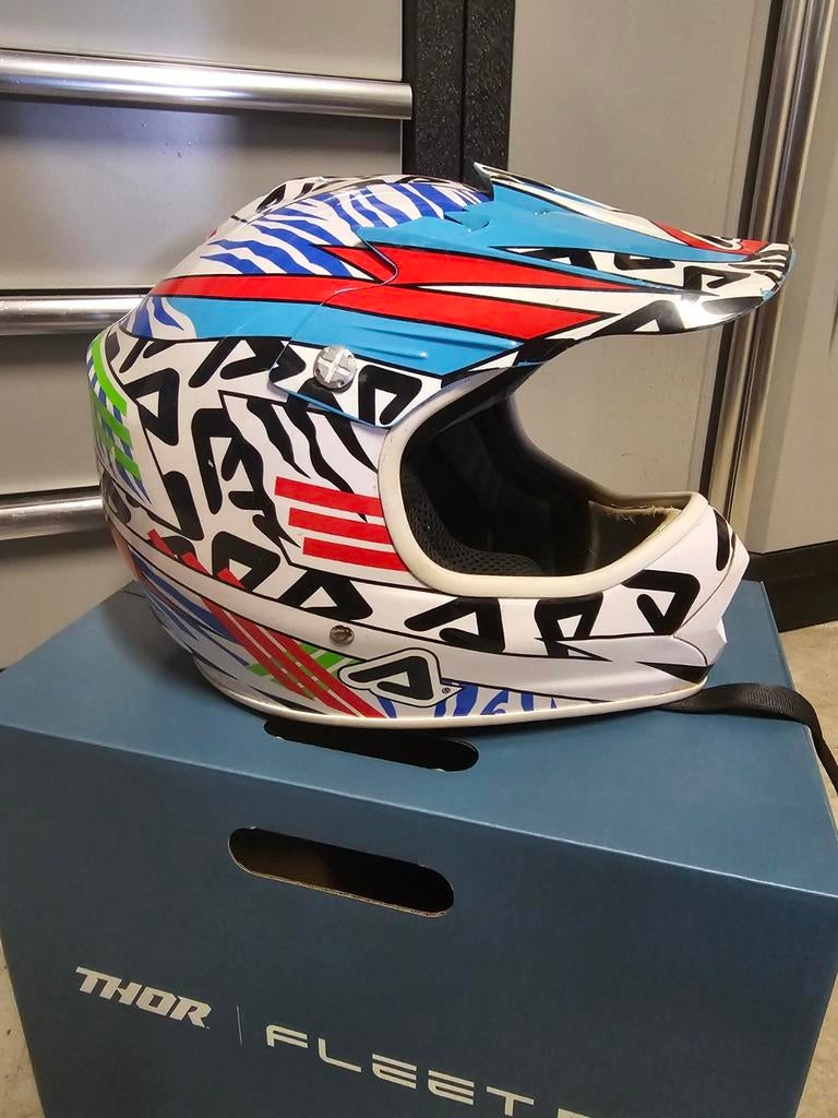 Acerbis Kinder motercroshelm maat m, Motoren, Kleding | Motorhelmen, Ophalen of Verzenden, Tweedehands, Offroadhelm, Overige merken