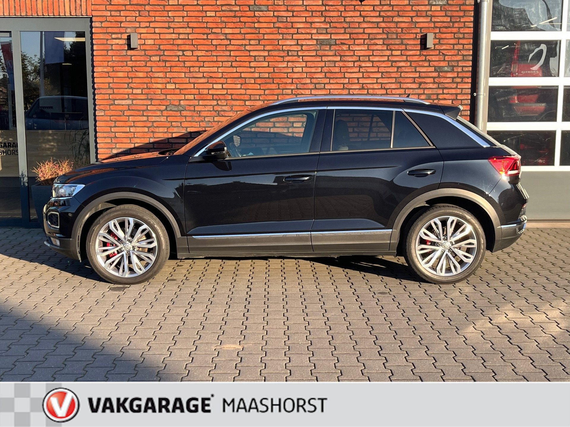 Volkswagen T-ROC 2.0 TSI 4Motion Sport Automaat Adapt.Cruise, Auto's, Volkswagen, Automaat, 12 maanden, 15 km/l, Gebruikt