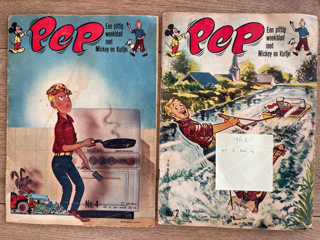 Pep weekblad nr. 2 en 4 uit 1962 - Mickey en Kuifje, Boeken, Strips | Comics, Gelezen, Europa, Ophalen of Verzenden, Meerdere comics