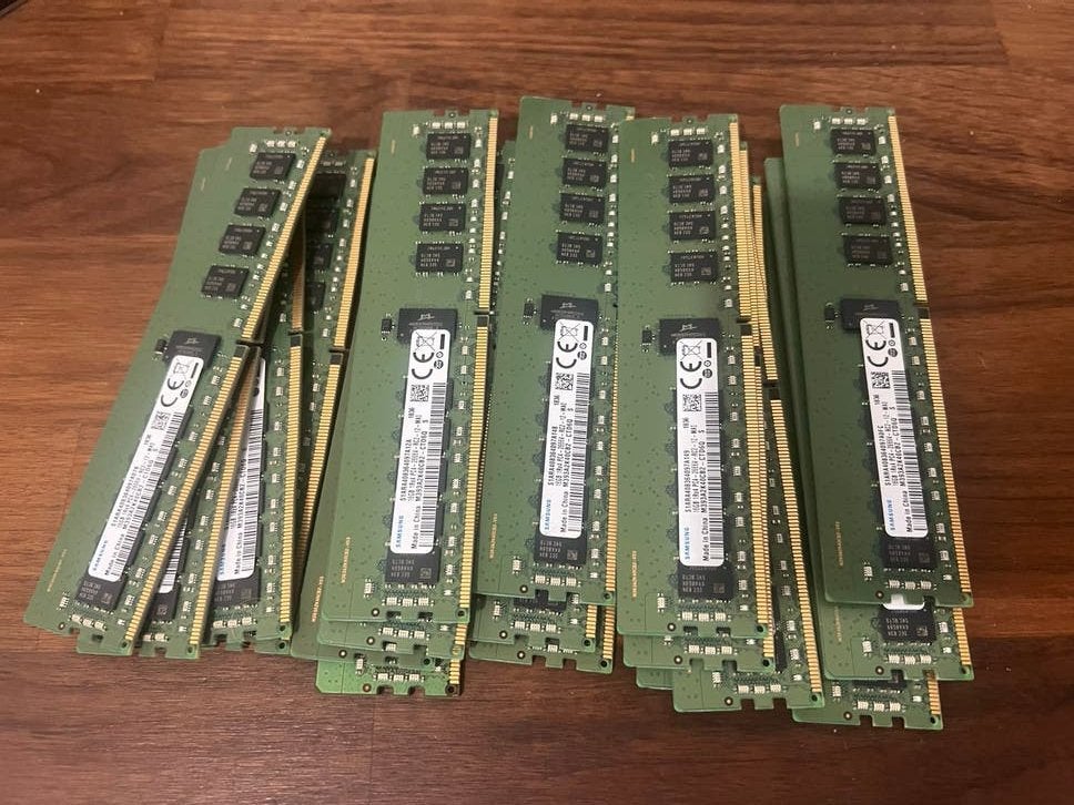 x19 Samsung 16GB DDR4 RAM ECC REG €45 per stuk, Computers en Software, RAM geheugen, Server, DDR4, Ophalen of Verzenden, Zo goed als nieuw