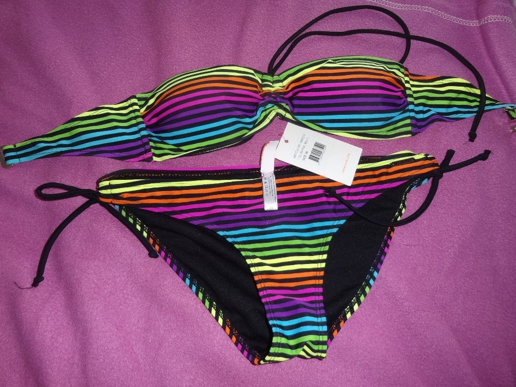 leuke kleurrijke bikini mt 36 *nieuw* van livera, Kleding | Dames, Ophalen of Verzenden, Nieuw, Bikini