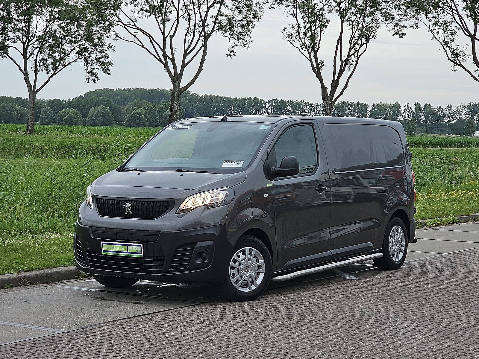 Peugeot e-Expert Standard Premium 75 kWh L2, 330Km WLTP, Sne, Auto's, 136 pk, Gebruikt, Zwart, 75 kWh