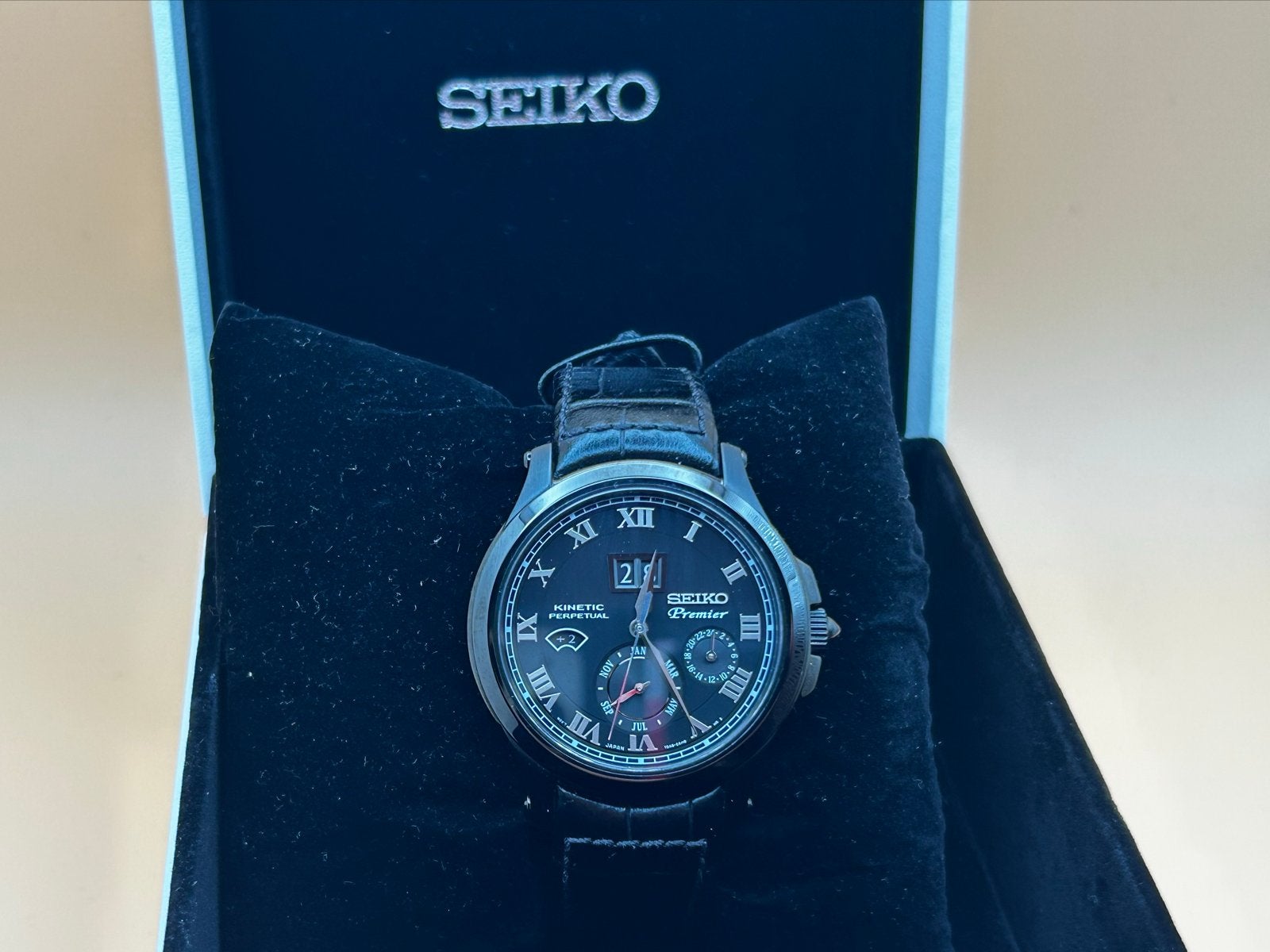 Seiko Premier Kinetic Perpetual Special Edition, Ophalen of Verzenden, Waterdicht, Zo goed als nieuw, Zwart