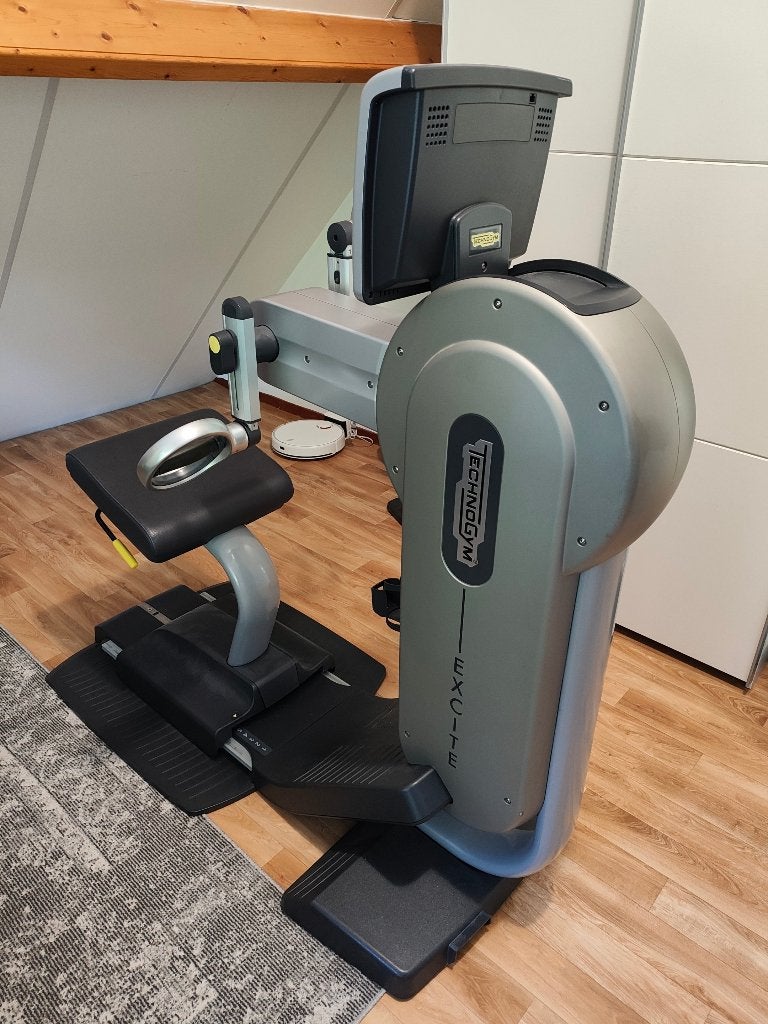 Technogym Excite handbike/ armbike, Sport en Fitness, Ophalen, Zo goed als nieuw, Metaal, Buik