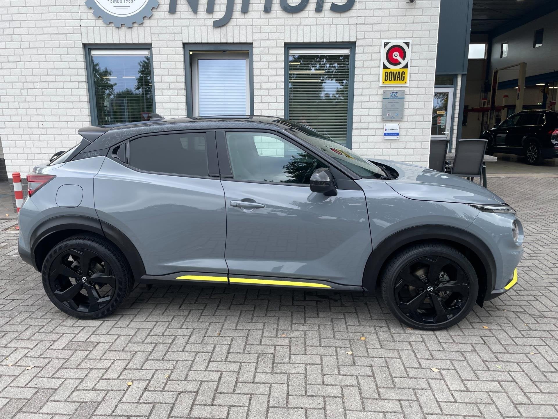 Nissan Juke 1.0 DIG-T Kiiro / Camera / PDC V+A / Carplay / T, Auto's, Voorwielaandrijving, Automatische klimaatregeling, Leder en Stof