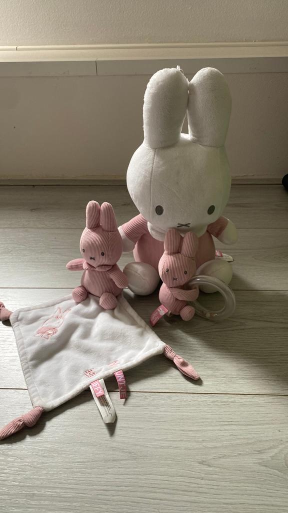 Roze nijntje set, Ophalen, Zo goed als nieuw