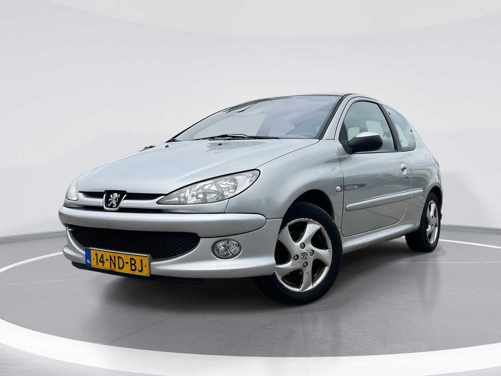 Peugeot 206 1.6-16V Quiksilver 2003 | 14-ND-BJ, Auto's, Peugeot, Voorwielaandrijving, 15 km/l, Bedrijf, Handgeschakeld