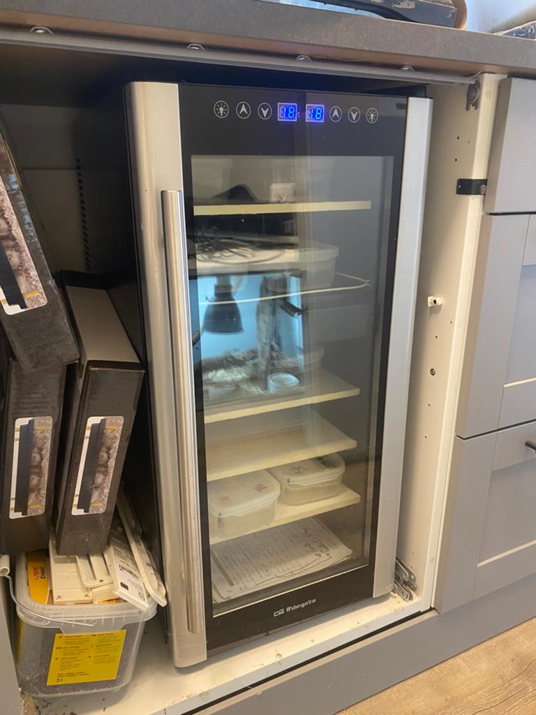 Incubator topkwalitweit met twee temperature zone, Ophalen, Zo goed als nieuw