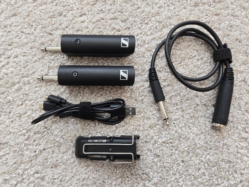 Sennheiser XSW-D Instrument Base Set, Ophalen of Verzenden, Zo goed als nieuw, Gitaar, 100 watt of meer