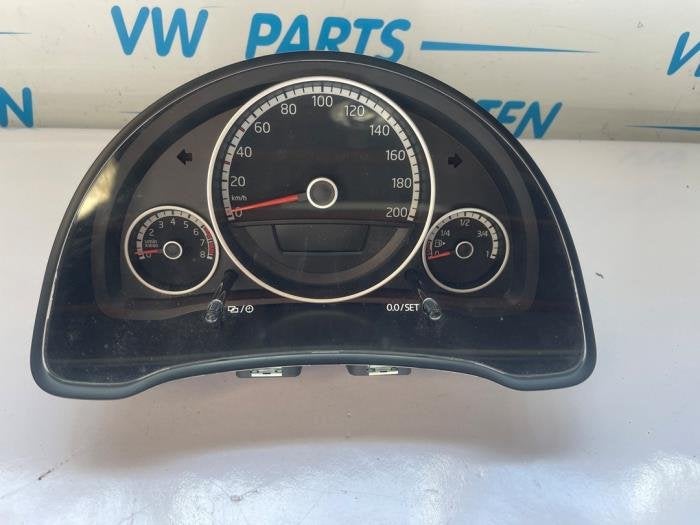 Kilometerteller KM van een Volkswagen UP, Gebruikt, -, -, -