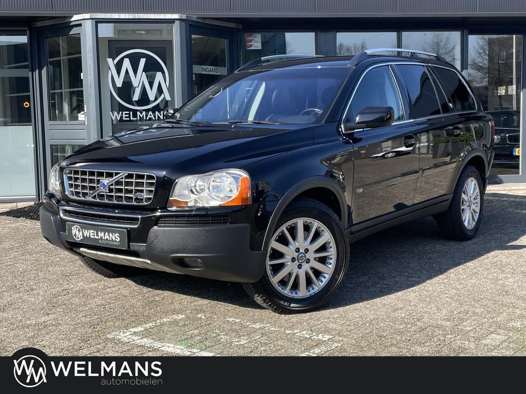 Volvo XC90 4.4 V8 Executive 7p Youngtimer | Navi | Trekhaak, Auto's, Gebruikt, 7 stoelen, Zwart, Leder