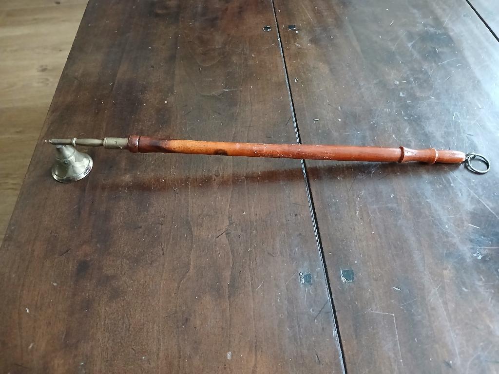 Antieke Kaarsenblusser met Houten Handvat,37cm, Ophalen of Verzenden, Gebruikt, Metaal, 25 tot 50 cm