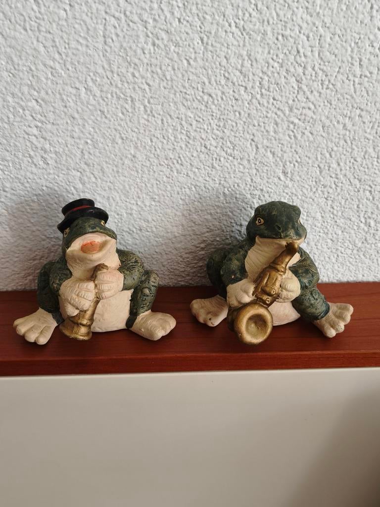 Beeldjes kikkers met muziek instrument, Ophalen of Verzenden, Zo goed als nieuw, Dier
