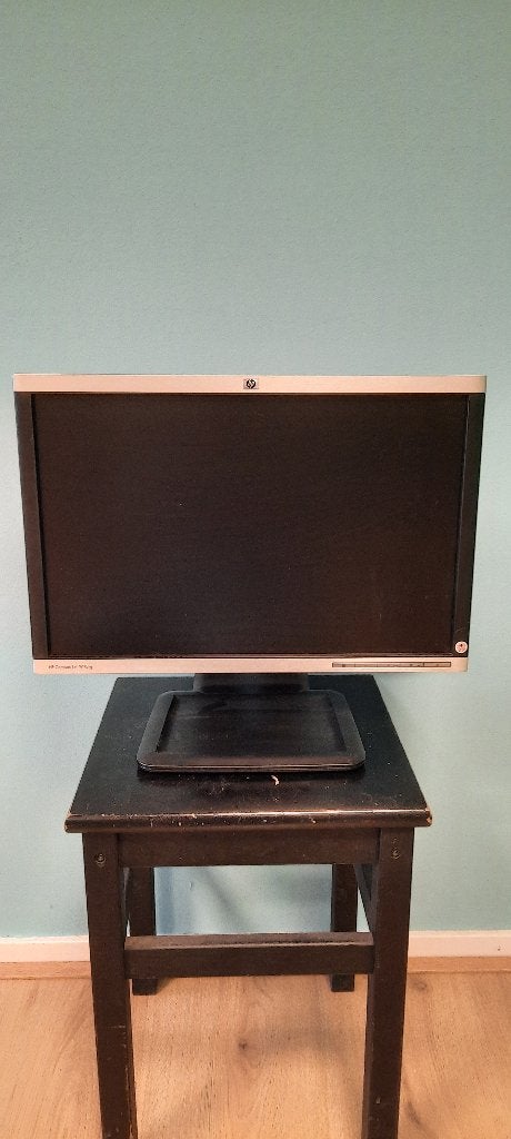 HP LA1905wg Office Monitor, Computers en Software, Monitoren, Zo goed als nieuw, 60 Hz of minder, DisplayPort, DVI, VGA, In hoogte verstelbaar