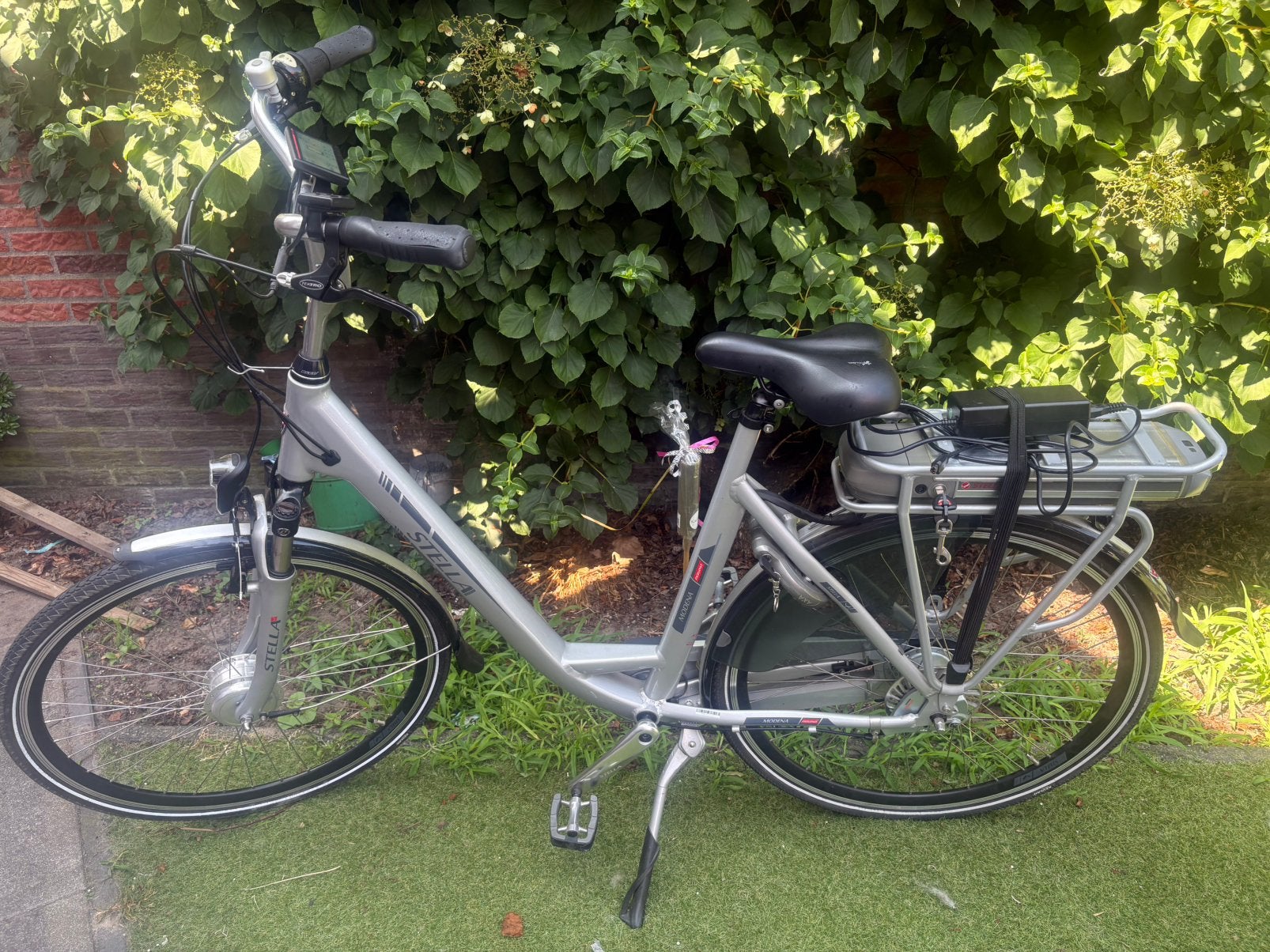 Elektrische fiets! Stella modena!, Fietsen en Brommers, Ophalen of Verzenden, Zo goed als nieuw