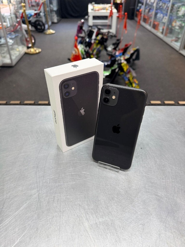 iPhone 11 64 GB Zwart | Batterij 70% incl doos € 129,99, .., .., Nieuw, Ophalen of Verzenden