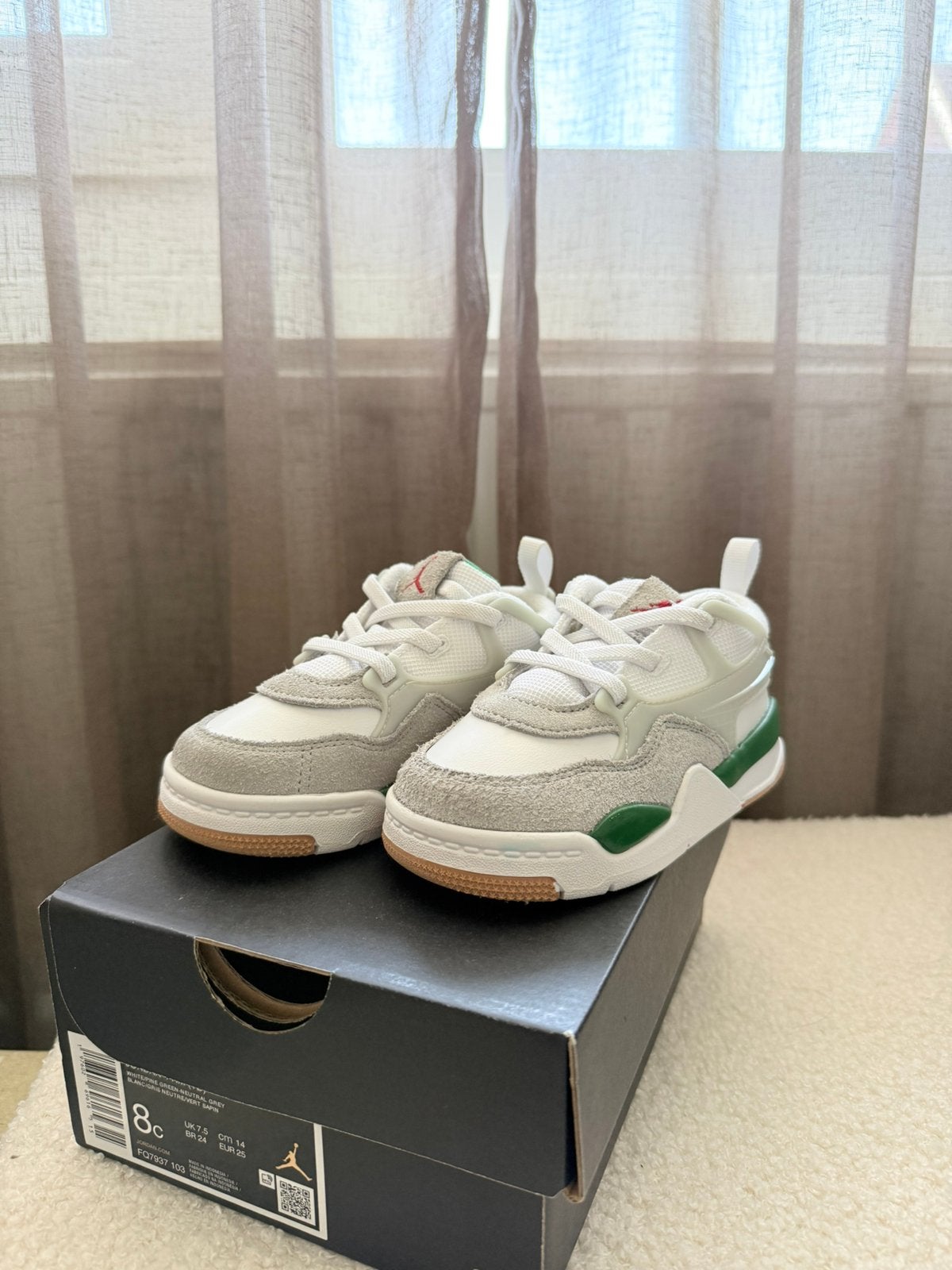Nike jordan - maat 25, Kinderen en Baby's, Kinderkleding | Schoenen en Sokken, Ophalen of Verzenden, Zo goed als nieuw, Jongen of Meisje