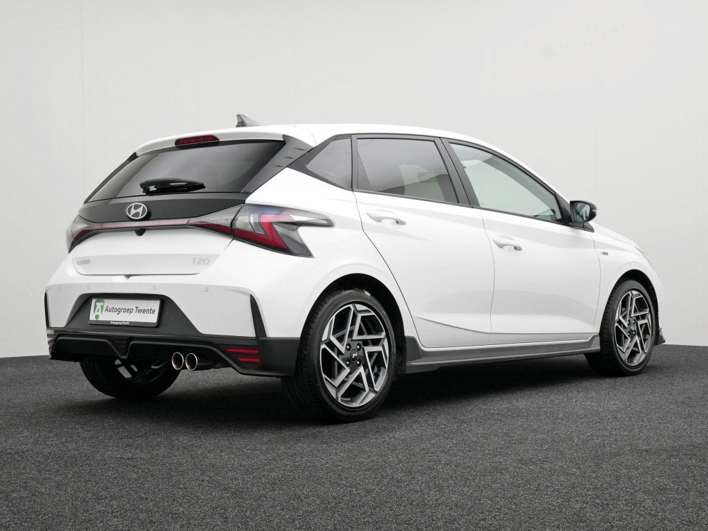 Hyundai i20 1.2 N Line | Navigatie | LED | Private lease 429, Auto's, Voorwielaandrijving, Gebruikt, Zwart, 4 cilinders