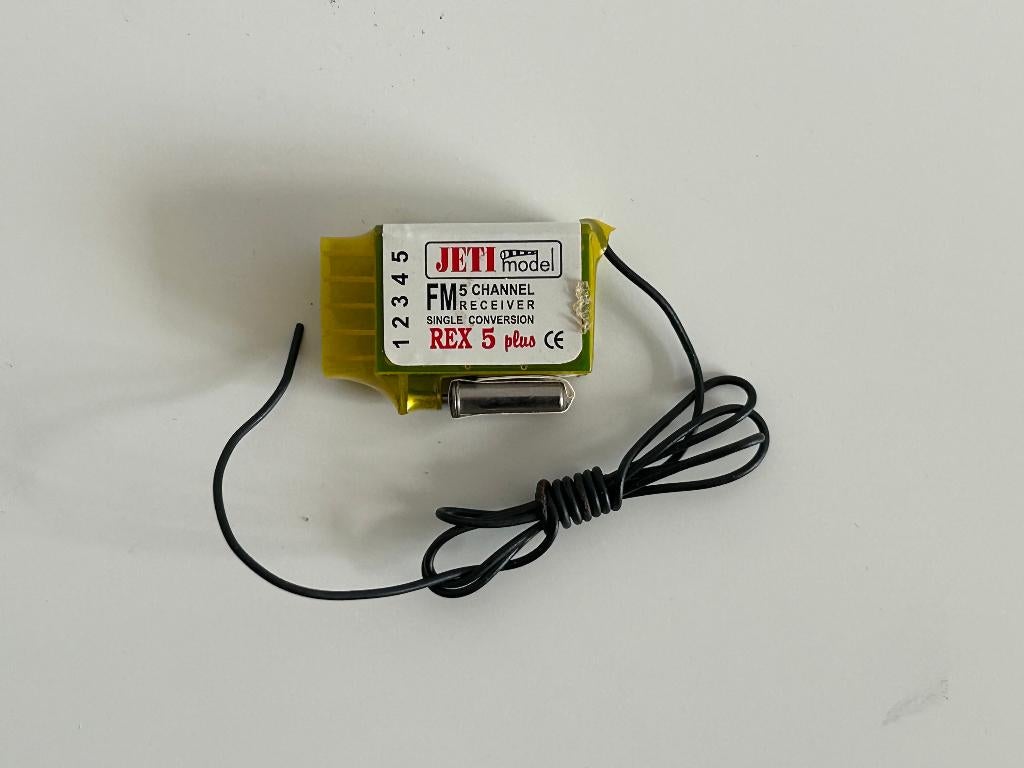 Jeti model FM 5 channel REX 5 plus ontvanger rc vliegtuig, Hobby en Vrije tijd, Modelbouw | Radiografisch | Vliegtuigen, Ophalen of Verzenden