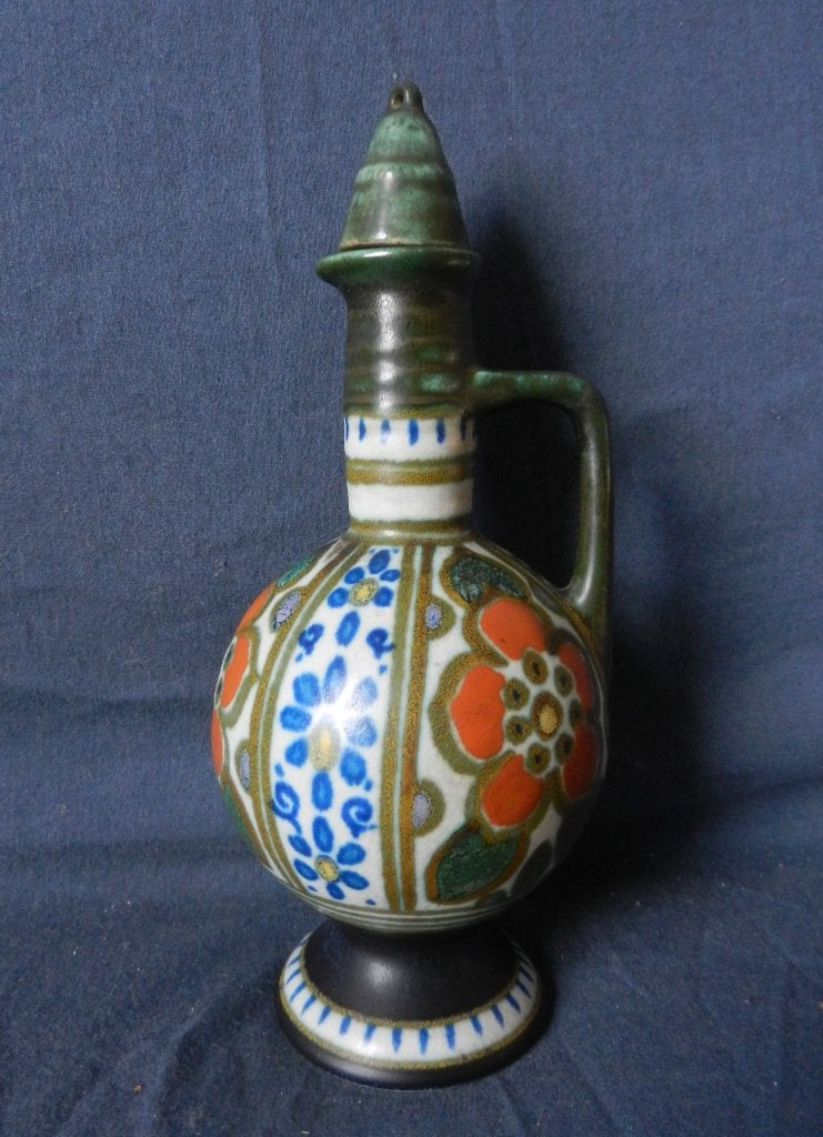 Plateel karaf / kan decor Isa Kon Zuid Holland 1921 h 19,1, Ophalen of Verzenden