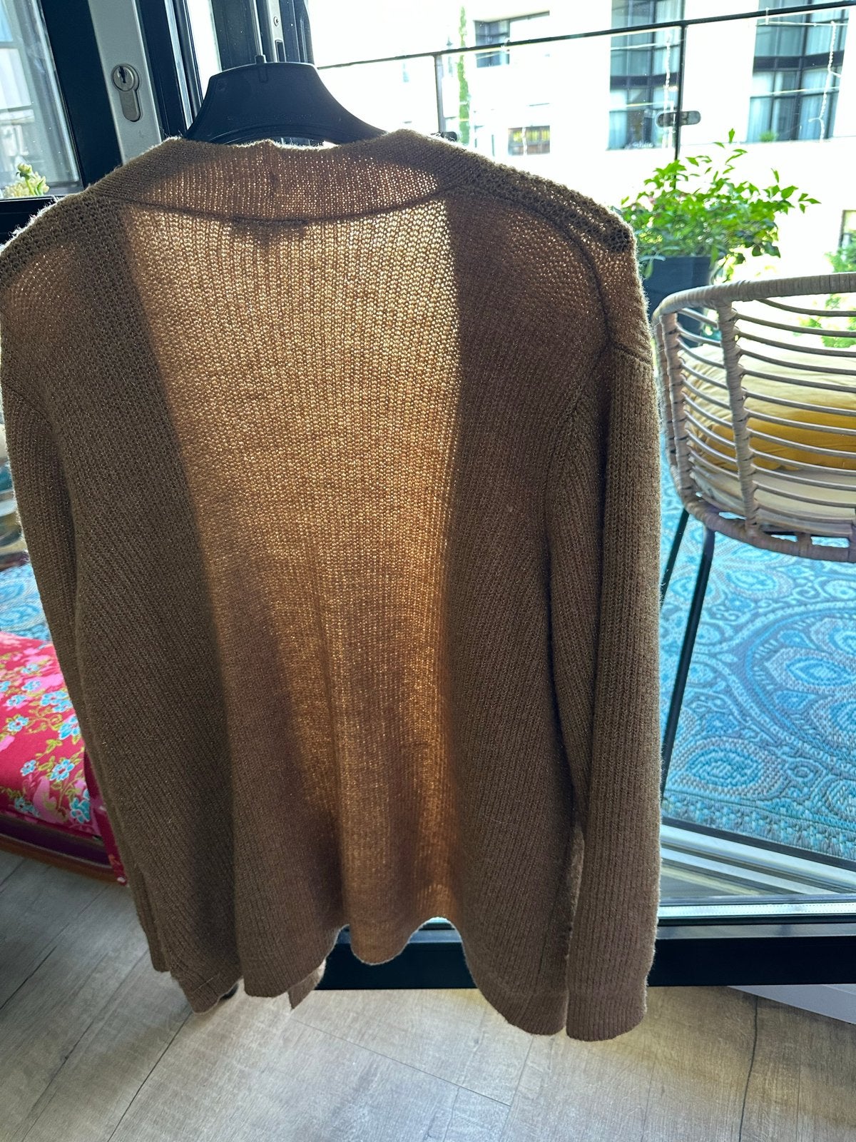 Paprika gebreid vest maat L met glitterdraad, Kleding | Dames, Ophalen of Verzenden, Zo goed als nieuw, Maat 42/44 (L), Bruin