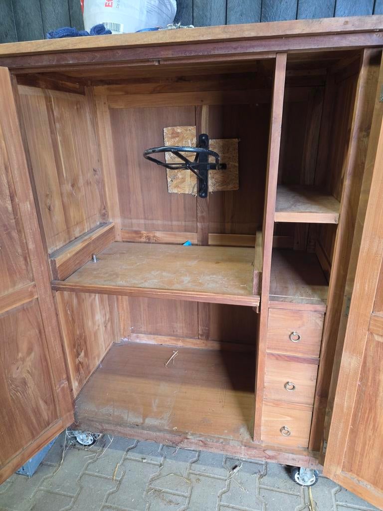 Zadelkast (omgebouwde kast)