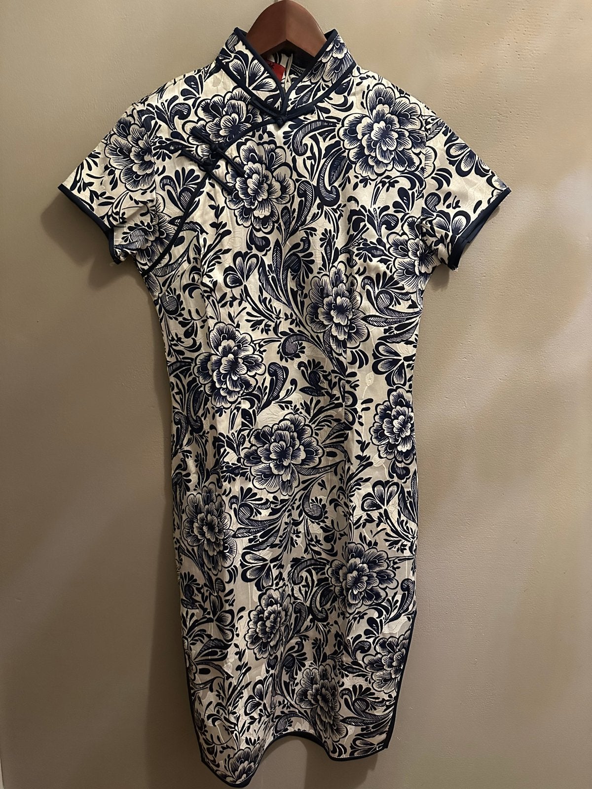 Elegante Zijden Qipao Jurk met Bloemenprint - Maat S, Blauw, Nieuw, Ophalen of Verzenden, Maat 36 (S)