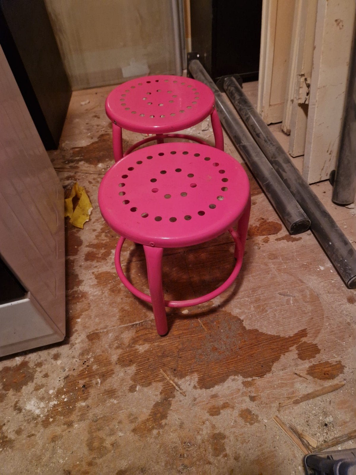 Roze krukjes - 30 cm hoog, diameter 29 cm, Huis en Inrichting, Ophalen, Gebruikt, Staal
