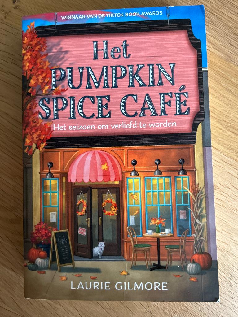 Het Pumpkin spice café, Ophalen of Verzenden, Zo goed als nieuw, Nederland, Laurie Gilmore