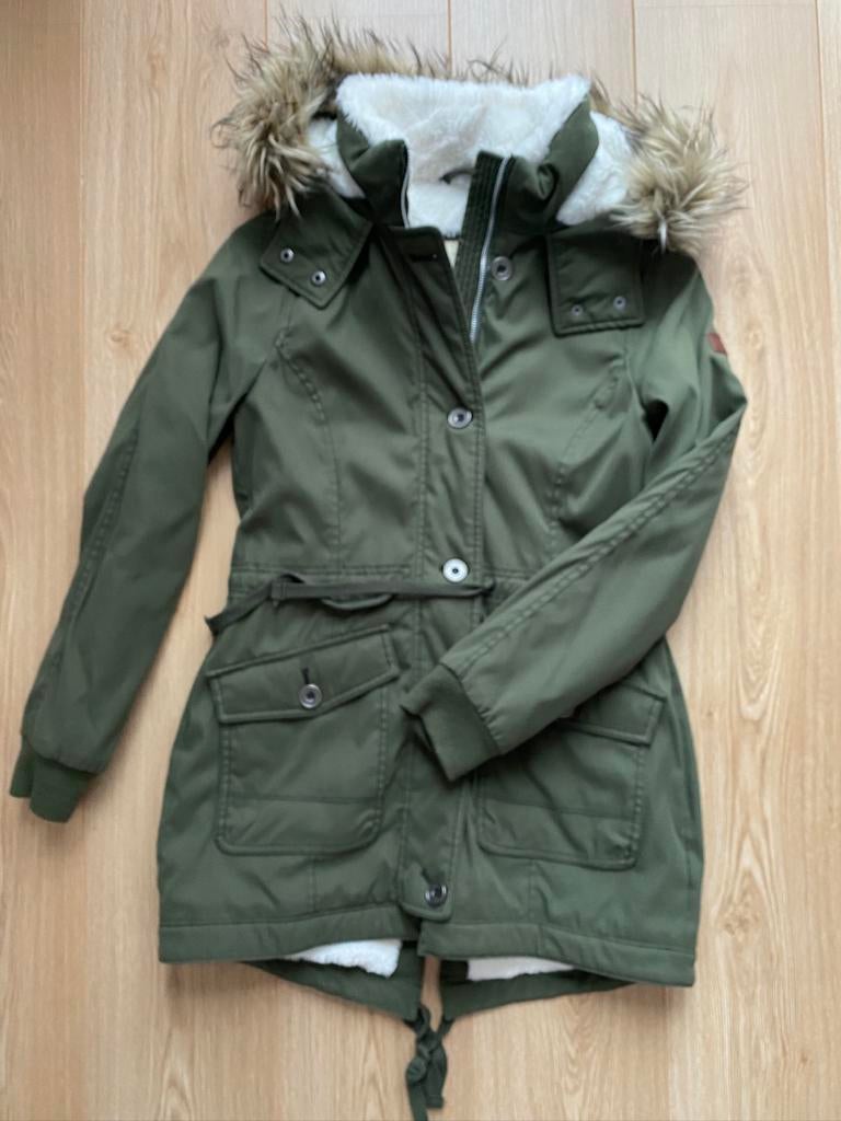 Winterjas Hollister maat M, Kleding | Dames, Jassen | Winter, Ophalen of Verzenden, Zo goed als nieuw, Maat 38/40 (M), Groen