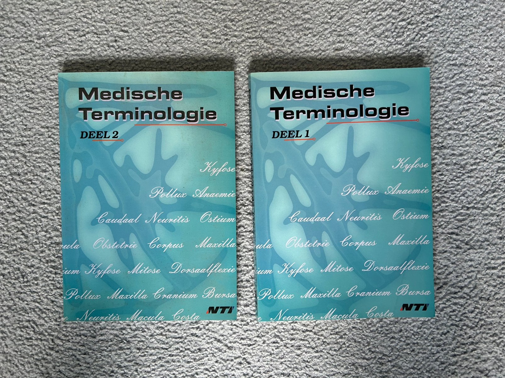 Medische Terminologie Deel 1 & 2 NTI, Ophalen of Verzenden, Beta, Gelezen, MBO