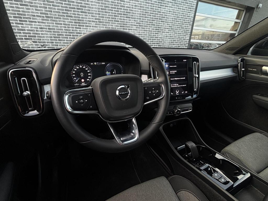 Volvo XC40 1.5 T4 Plug-in hybrid Plus Dark | Panoramadak | H, Auto's, 12 maanden, Stof, Euro 6, 1712 kg