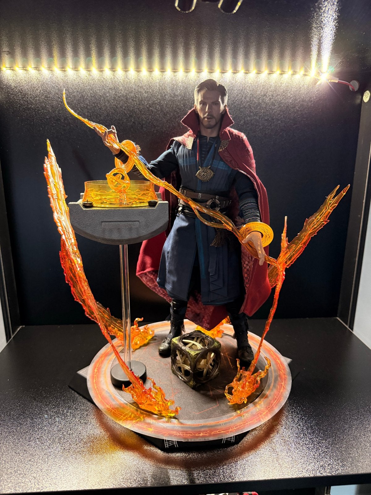 Docter Strange Hot toys - Spiderman No Way Home, Ophalen of Verzenden, Zo goed als nieuw, Tv, Actiefiguur of Pop