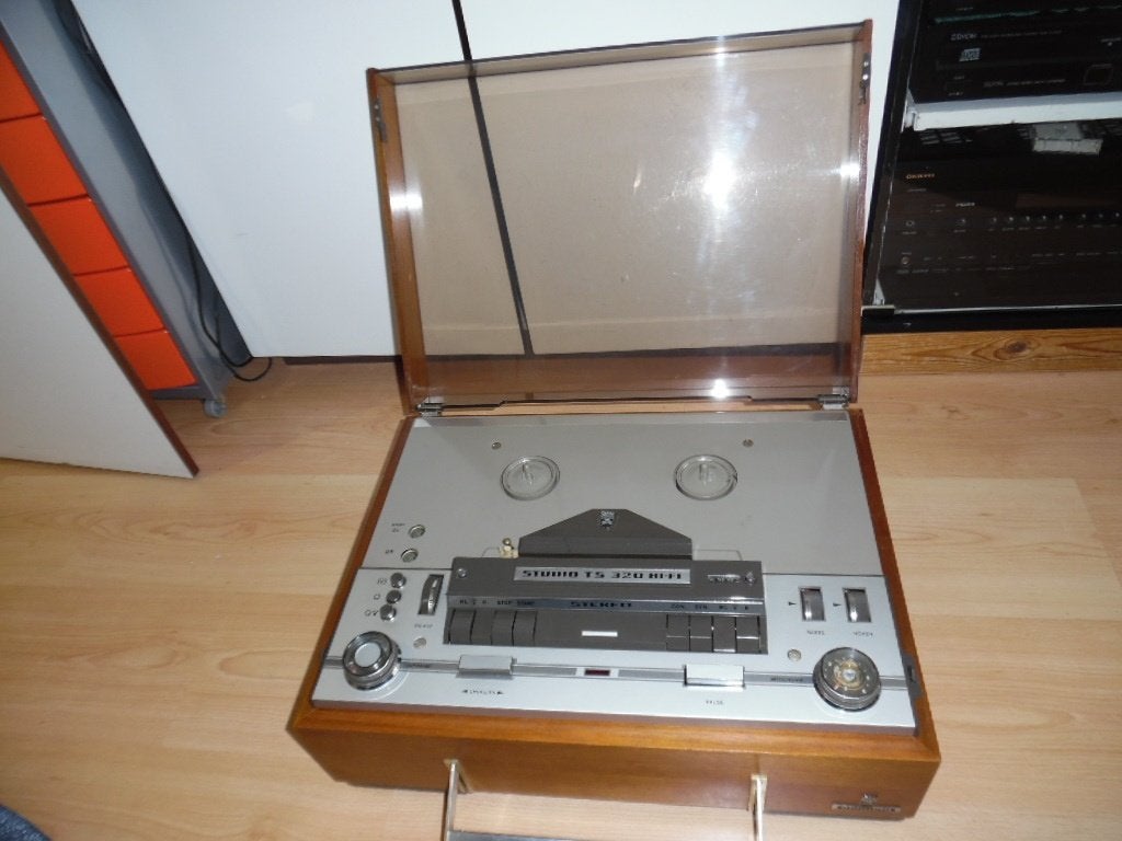 Bandrecorder, Ophalen, Bandrecorder, Met stofkap