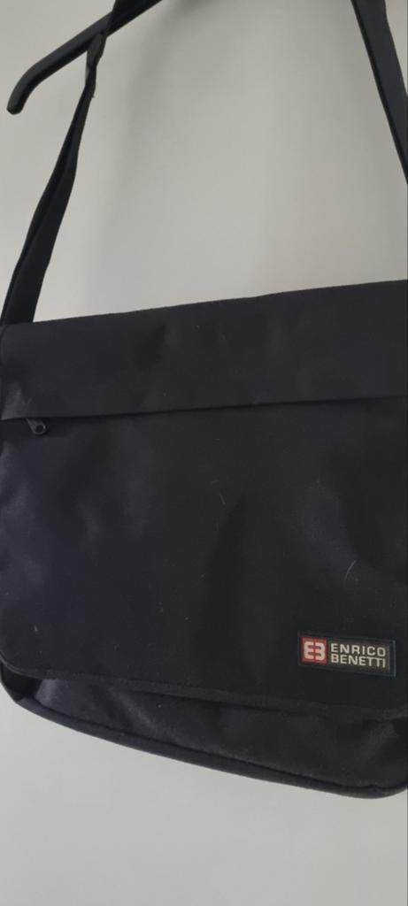 Schoudertas voor bijvoorbeeld laptop, Ophalen of Verzenden, Zo goed als nieuw, Zwart