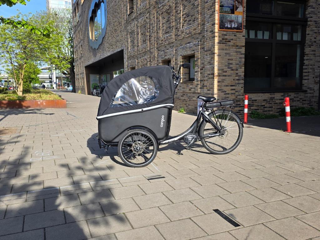 2dehands elektrische Winther Bakfiets, Fietsen en Brommers, 4 kinderen of meer, Info@winthercargobike.com, Zo goed als nieuw, Winther Cargo bike