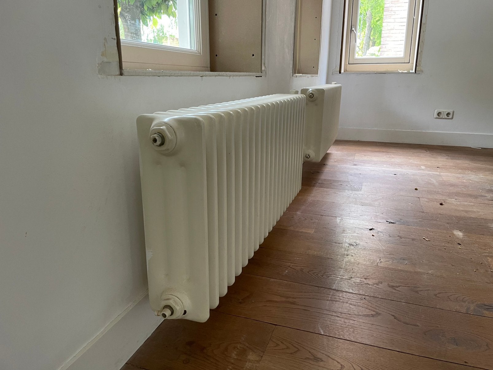 4 Klassieke 3-koloms radiatoren, Ophalen, 30 tot 80 cm, Gebruikt, Radiator